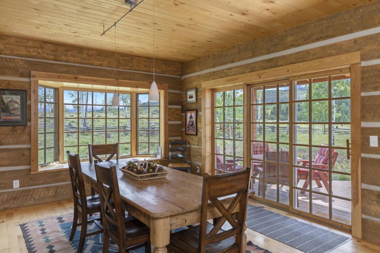 Willa Hughes Ranch - Wilson Mesa, 70 Acres With Views Upon Views Placerville Zewnętrze zdjęcie