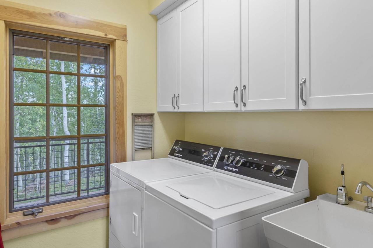 Willa Hughes Ranch - Wilson Mesa, 70 Acres With Views Upon Views Placerville Zewnętrze zdjęcie